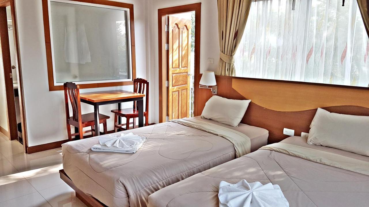Green Harbor Hotel & Service Apartment Patong Ngoại thất bức ảnh