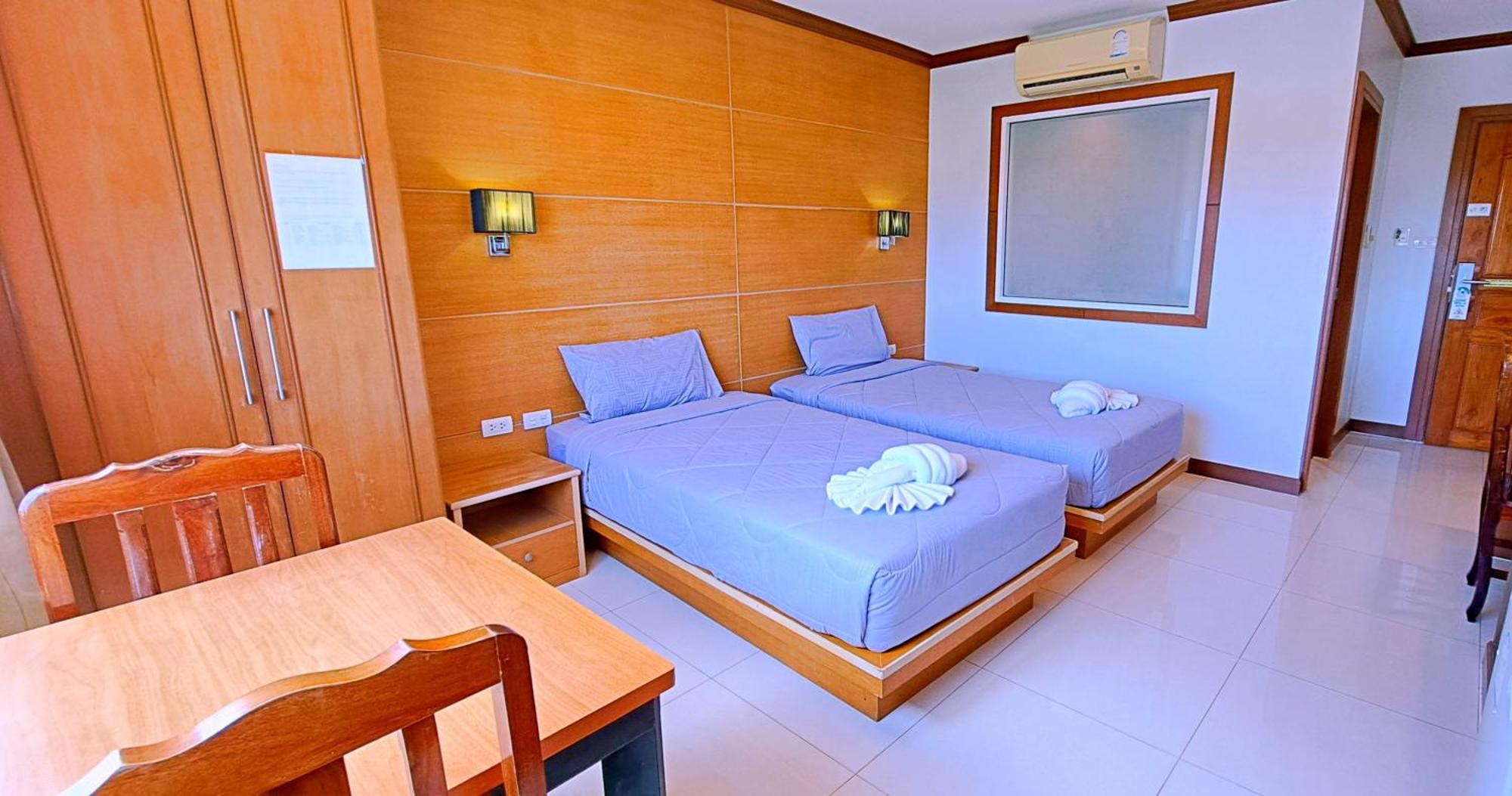 Green Harbor Hotel & Service Apartment Patong Ngoại thất bức ảnh