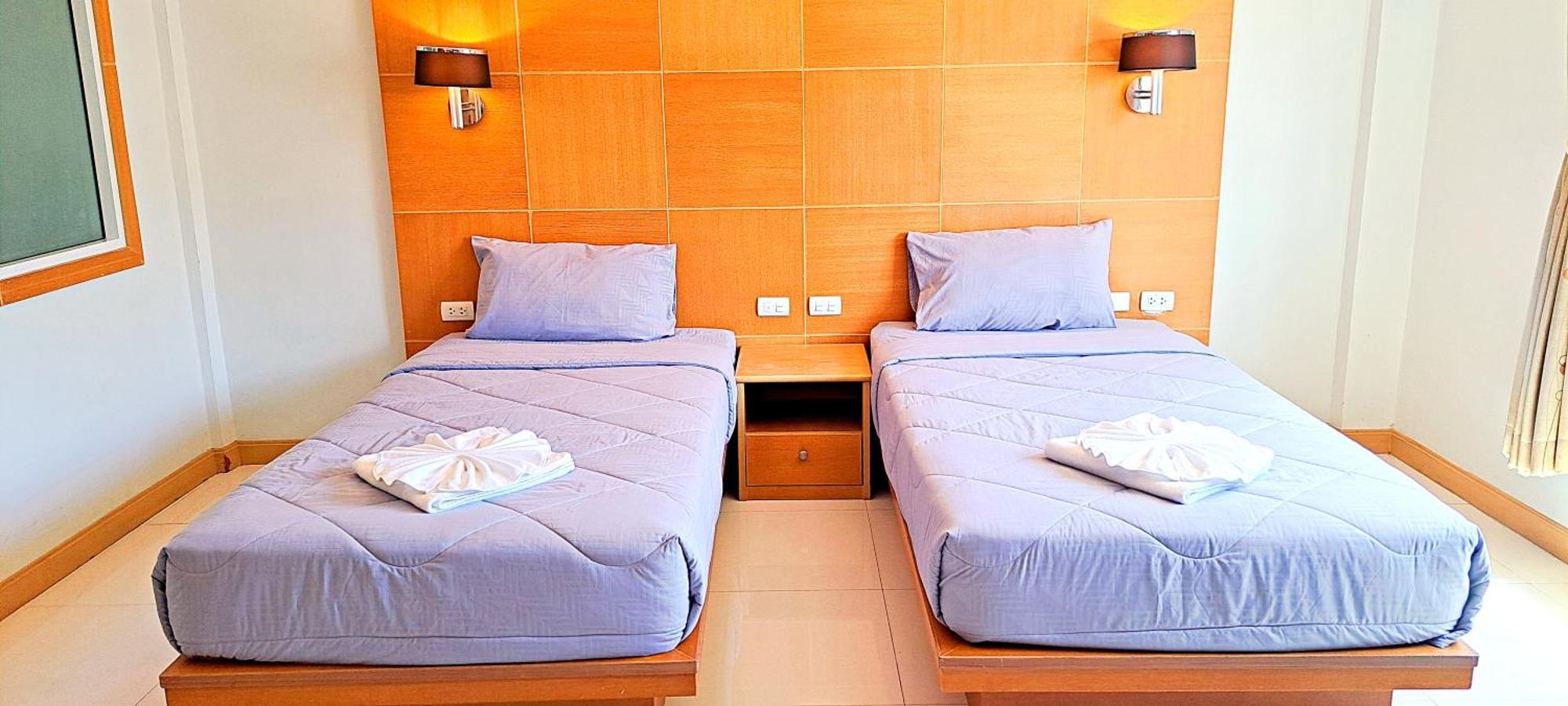 Green Harbor Hotel & Service Apartment Patong Ngoại thất bức ảnh
