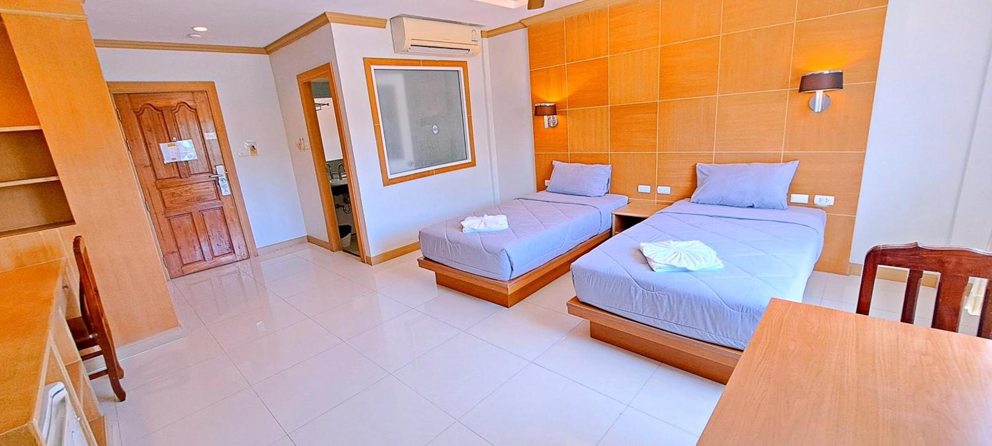 Green Harbor Hotel & Service Apartment Patong Ngoại thất bức ảnh