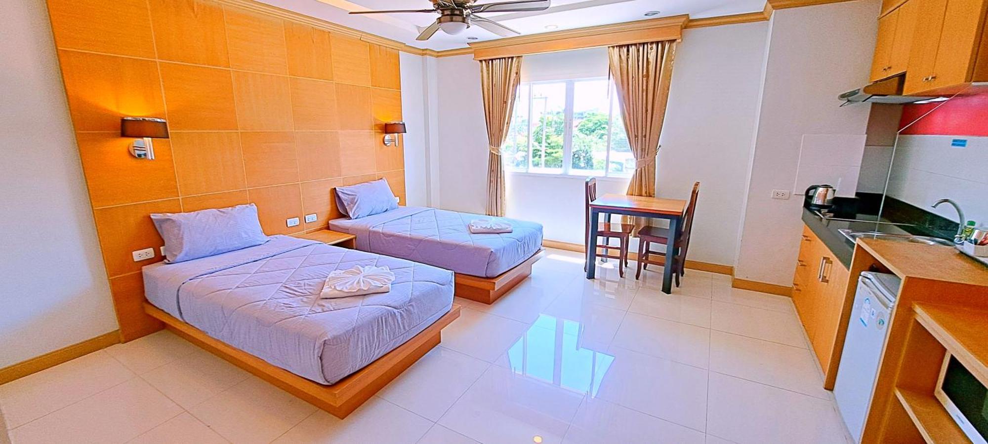 Green Harbor Hotel & Service Apartment Patong Ngoại thất bức ảnh