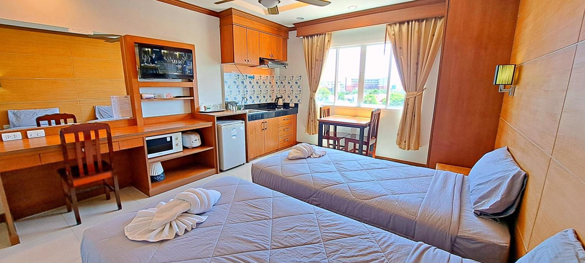 Green Harbor Hotel & Service Apartment Patong Ngoại thất bức ảnh